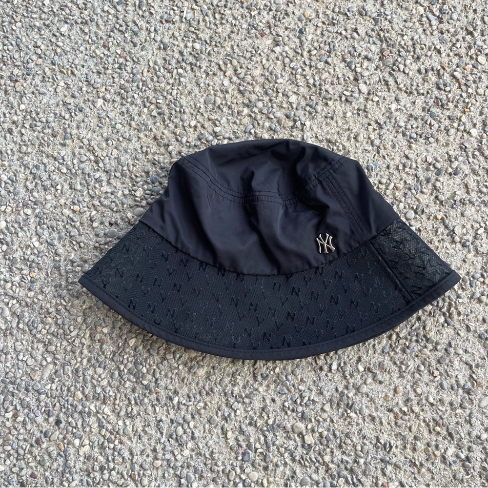 Yankees bucket hat